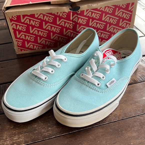 Vans light blue size 7.5 NWT small stain not noticeable. - Picture 1 of 5